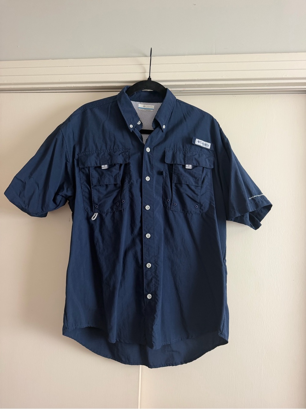 Columbia Men’s Water Resistant Short-Sleeve Button-Down Shirt - Navy Blue